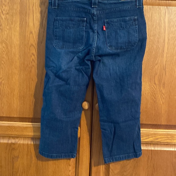 Levi’s Cropped Jeans. - Picture 5 of 6